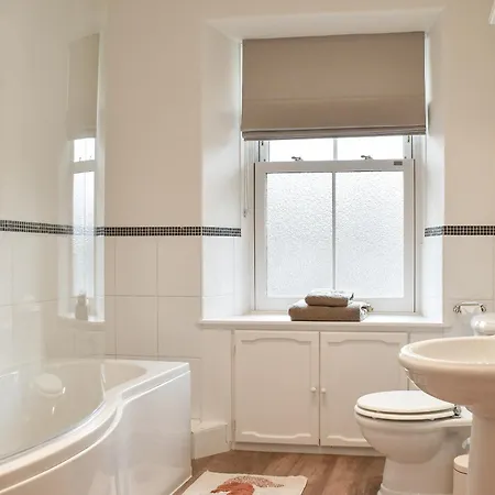 Park Road * Windermere